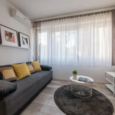 Apartamento Gin *